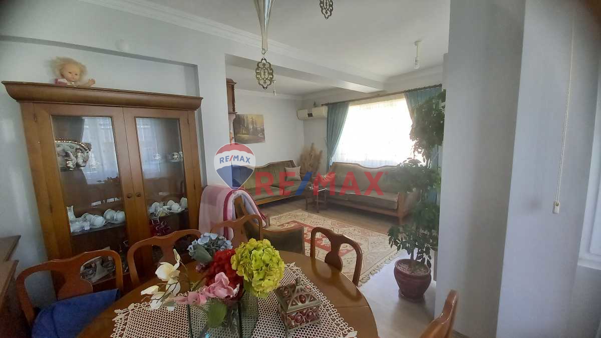 DENİZEVLERİ'NDE SAHİLE 40 METRE SATILIK DUBLEKS DAİRE