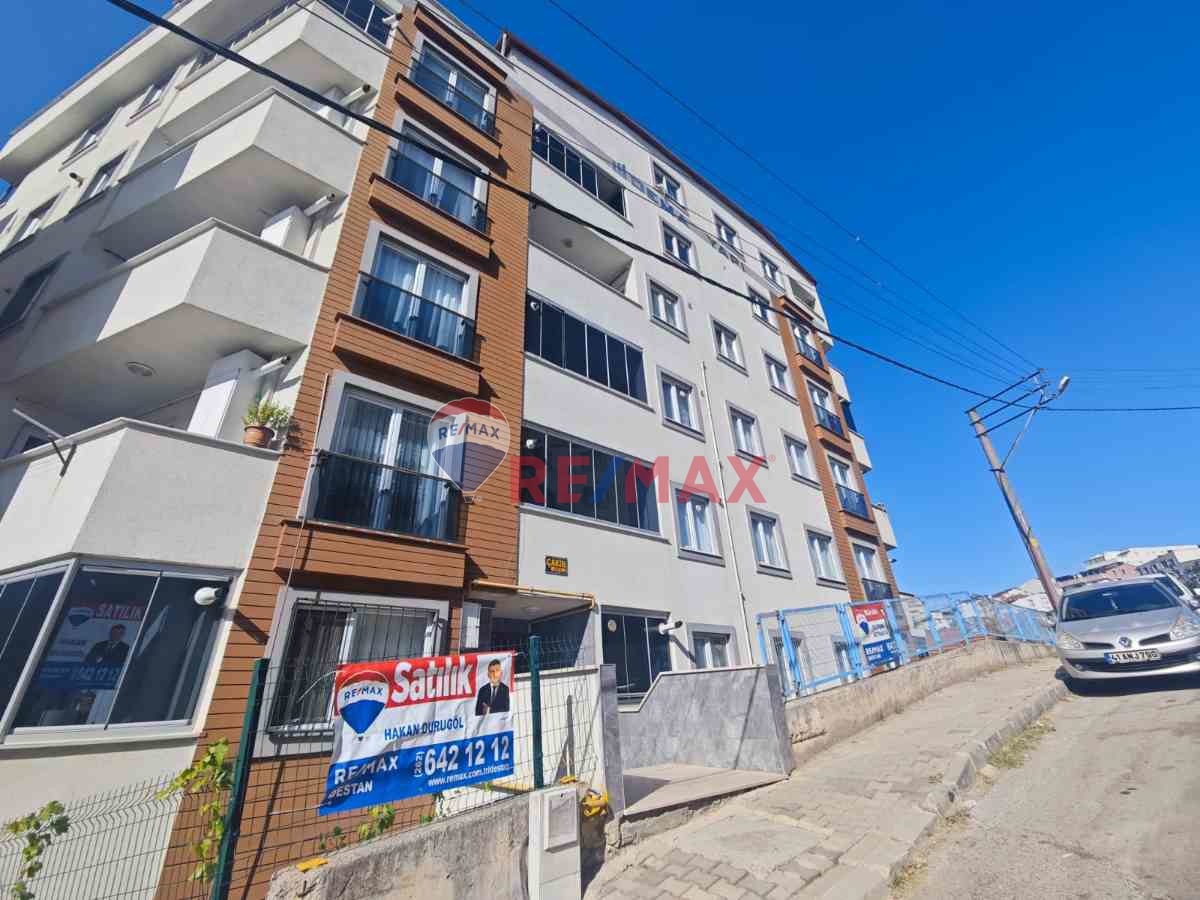 GEBZE KÖŞKLÜ ÇEŞME MAHALLESİ' NDE SATILIK (2+1) DAİRE