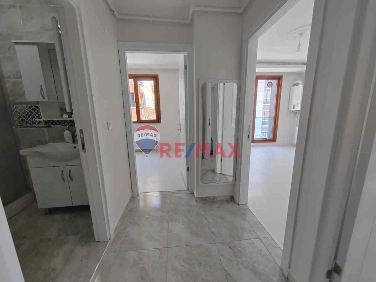 YENİ BİNADA ARA KATTA 2+1 KİRALIK DAİRE