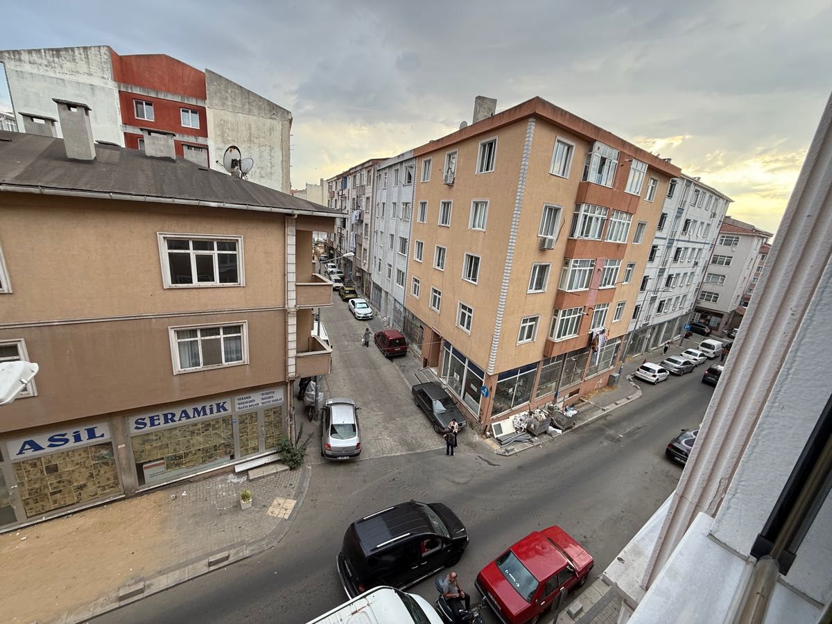 ÇORLU ÇARŞI MERKEZ 3+1 SATILIK DAİRE