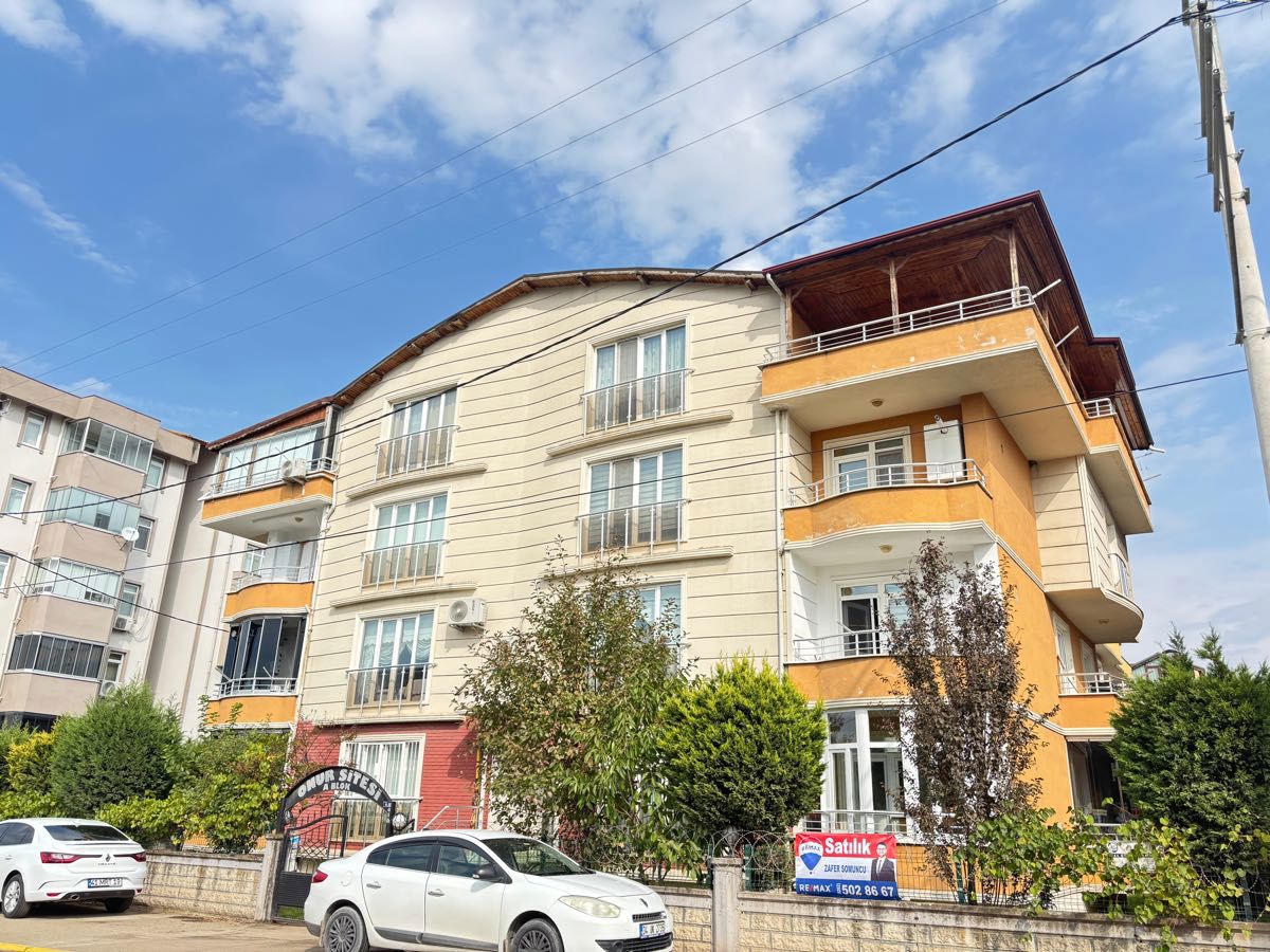 KARTEPE ATAEVLERDE EŞYALI KİRALIK 3+1 DUBLEX DAİRE