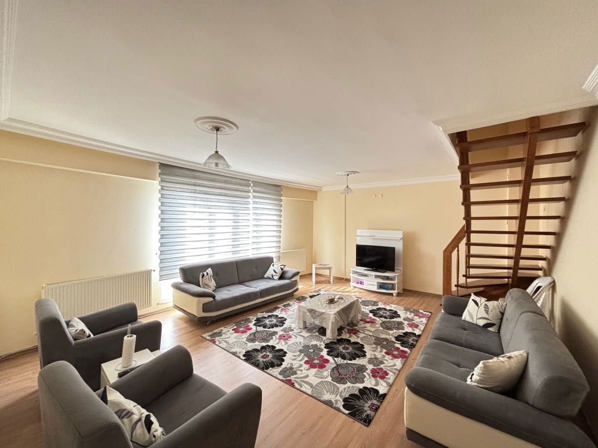 KARTEPE ATAEVLERDE EŞYALI KİRALIK 3+1 DUBLEX DAİRE