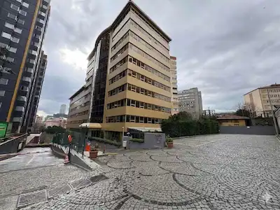 ŞİŞLİ FAMAS PLAZA’DA BOŞ TEMİZ TADİLATLI