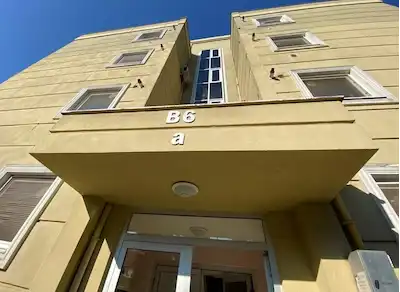 İZTOP PARK EVLERİ’NDE GÜNEY-BATI CEPHELİ, EŞYALI 1+1 KİRALIK DAİRE | BOŞ & HEMEN TESLİM