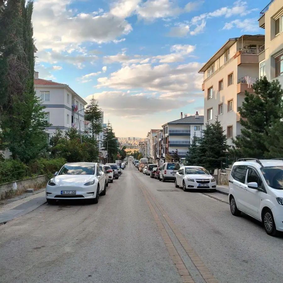TOPÇU MAH.'DE YAPILI ARA KAT SATILIK 3+1 DAİRE
