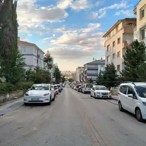 TOPÇU MAH.'DE YAPILI ARA KAT SATILIK 3+1 DAİRE