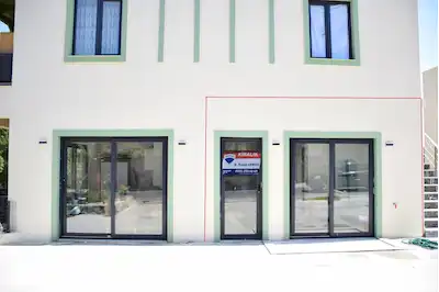BODRUM YAKAKÖY'DE ANA YOL ÜZERI KIRALIK İŞYERI