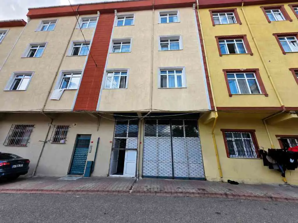 ESENŞEHİR METROYA YAKIN 55M2 SATILIK İŞYERİ