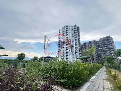 REMAX PARS'TAN ÇEŞMELİ EMERALD DELUX'TE DENİZ MANZARALI 1+1