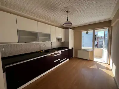 RE/MAX MODERN SEHA SÖYLER'DEN MUHTEŞEM KONUMDA KİRALIK 3+1 DAİRE