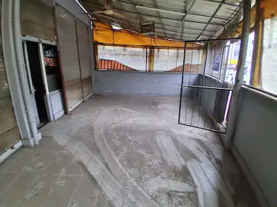 BOZTEPE YOLU GÜZERGÂHINDA, 63 M² + 30 M² KİRALIK İŞ YERİ