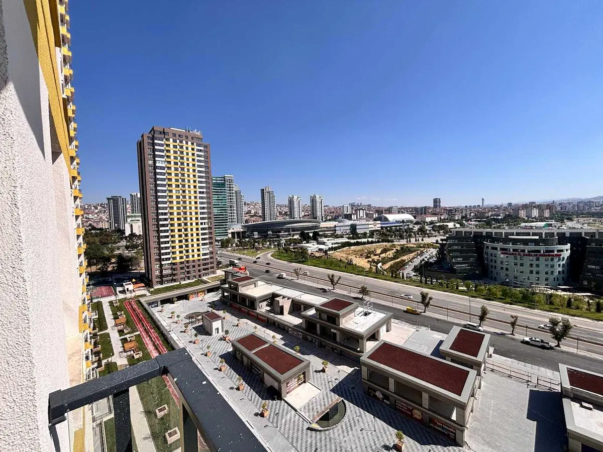 REMAX LEVEL'DAN ADRES ANKARA'DA HASTANE CEPHE 2+1 KİRALIK DAİRE