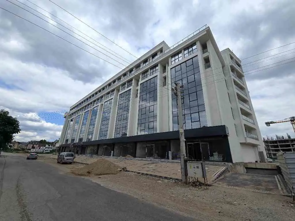 RE/MAX GÜVENCESİYLE KOCAELİ METROPOL RESİDENCE 2+1 EŞYALI DAİRE