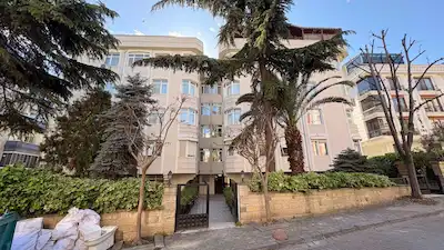 REMAX BAHÇELİEVLER MAH. YASEMİN KONAKLARI 3+1 140 M²