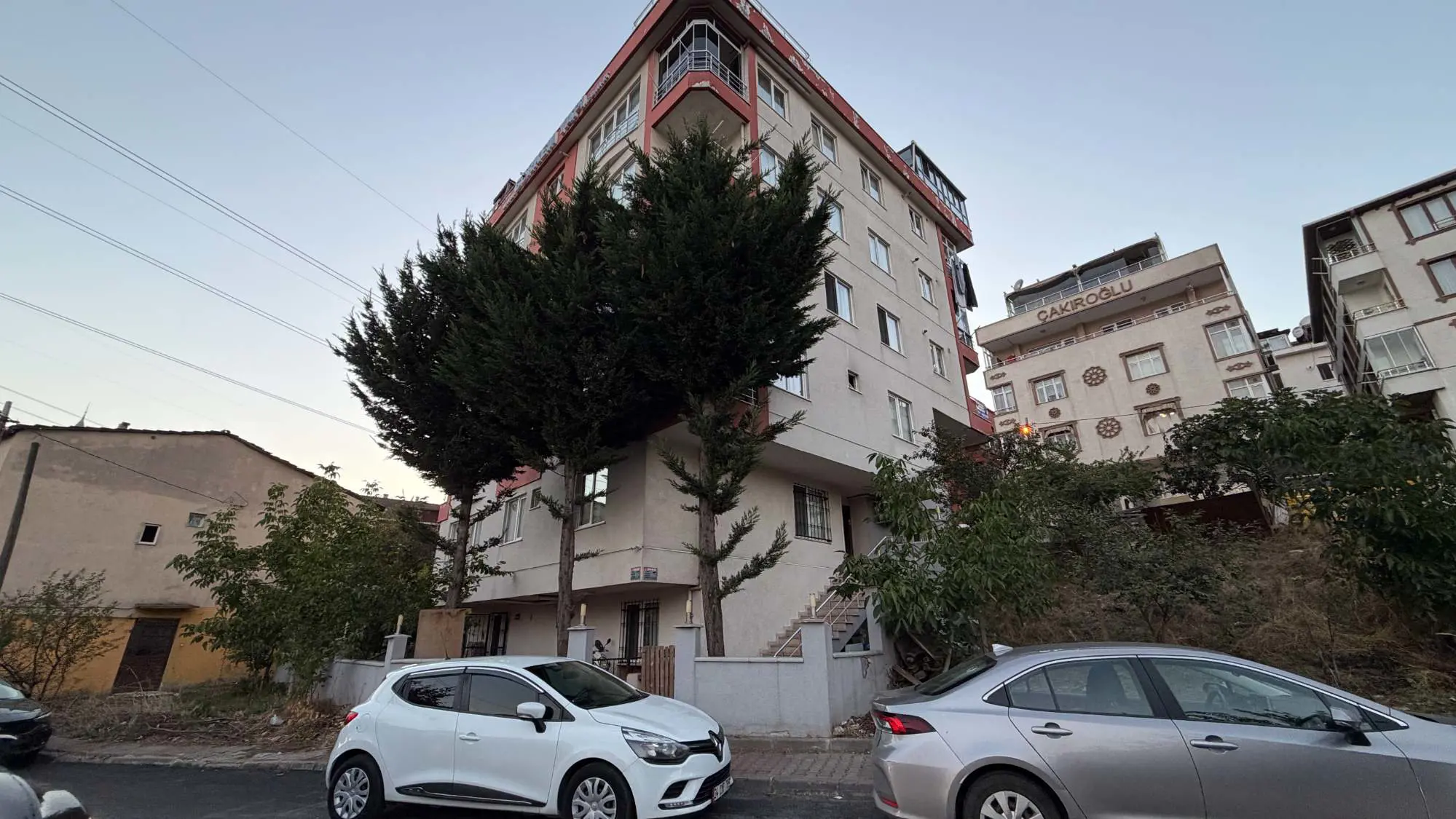 ARA KAT EŞYALI BALKONLU KIRALIK 1+1 DAIRE
