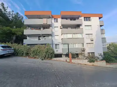 BORNOVA EVKA 3'TE 3+1, 3 CEPHELİ, OKULLAR, SANAYİ VE METROYA YAKIN KİRALIK DAİRE