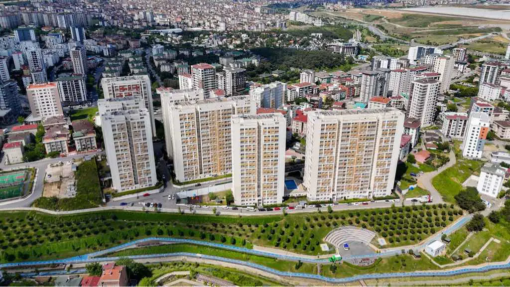 LOKUM MANZARA SİTESİ’NDE | 3,5+1 | ÖNÜ AÇIK | ARA KAT KİRALIK DAİRE