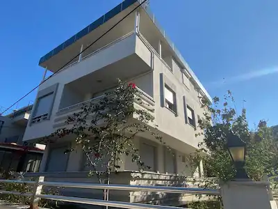 REMAX YELKEN'DEN  SIĞACIKTA MÜSTAKİL TADINDA BAHÇE KATI KİRALIK DAİRE