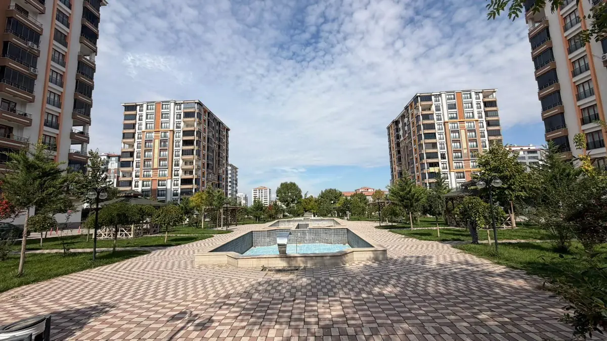 TANDOĞAN MAGİM YENİŞEHİR SİTESİ 3+1 ARAKAT DAİRE