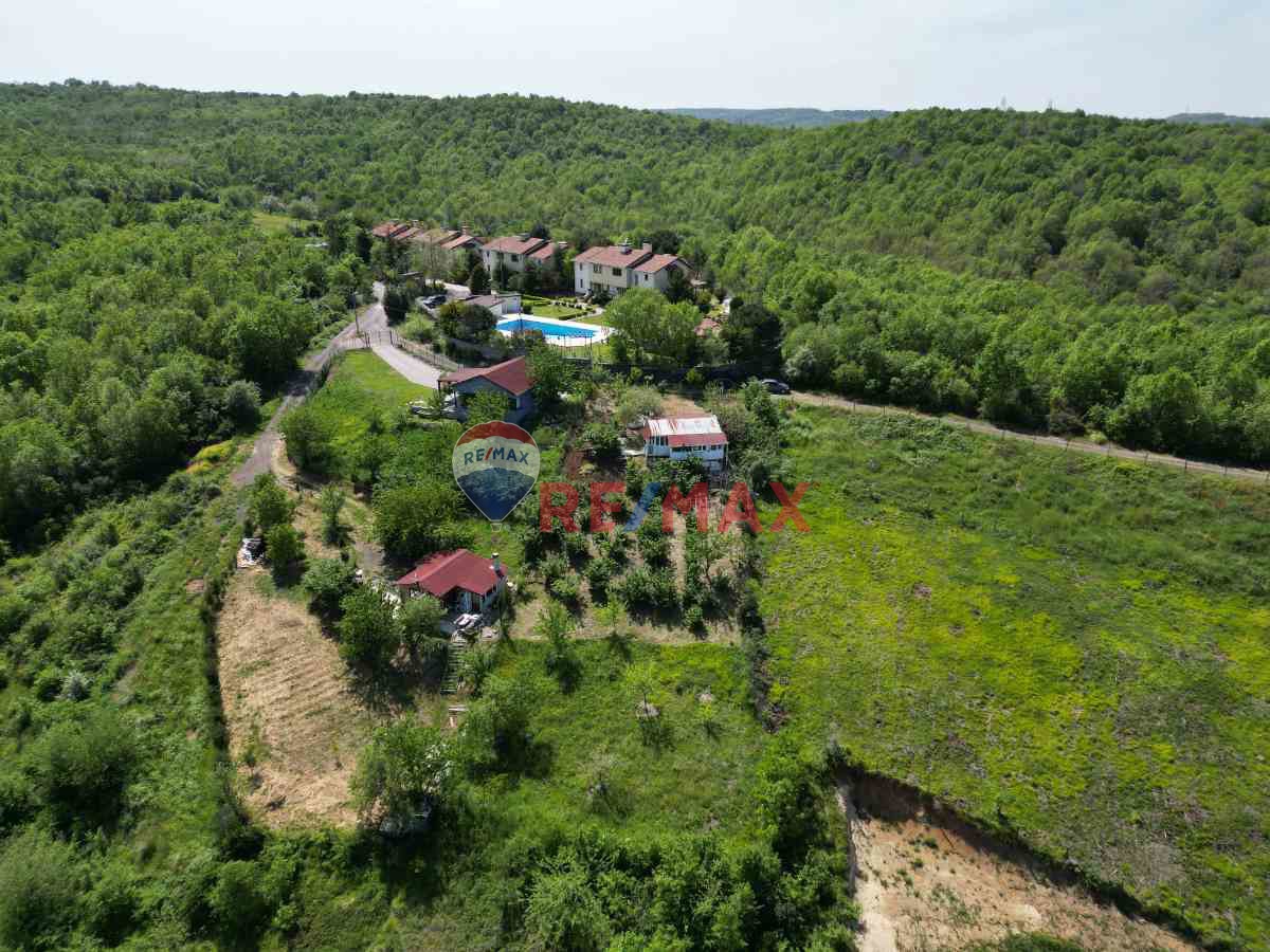 REMAX MAVİDEN RİVA SAHİLİNE YAKIN K.MARMARA OTOYOLU MANZARALI İMARLI ARSA