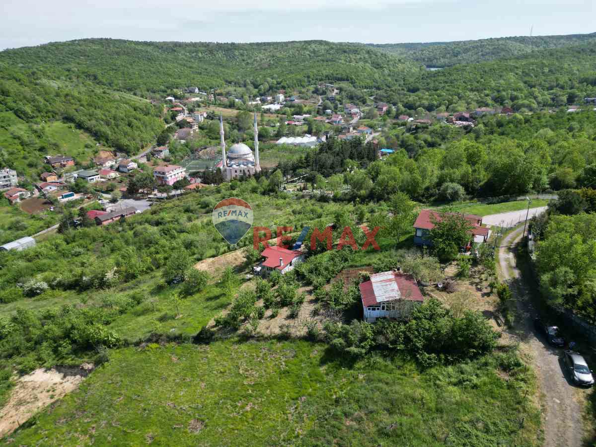 REMAX MAVİDEN RİVA SAHİLİNE YAKIN K.MARMARA OTOYOLU MANZARALI İMARLI ARSA