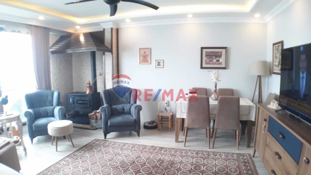 7250 RIZE ÇIFTEKAVAKTA,SITE IÇINDE,DENIZ MANZARALI,3+1 SATILIK LÜKS