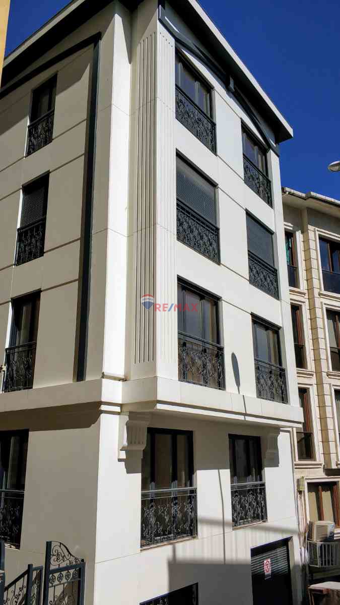 GALATAPORT'A YAKIN BOĞAZ MANZARALI SATILIK DUBLEX DAIRE 