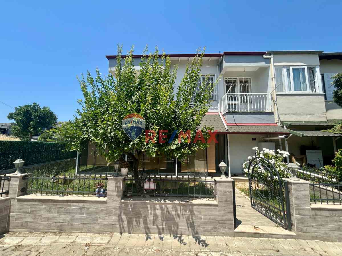 KÖŞE KONUMLU DENİZE 700 MT MASRAFSIZ DUBLEX YAZLIK