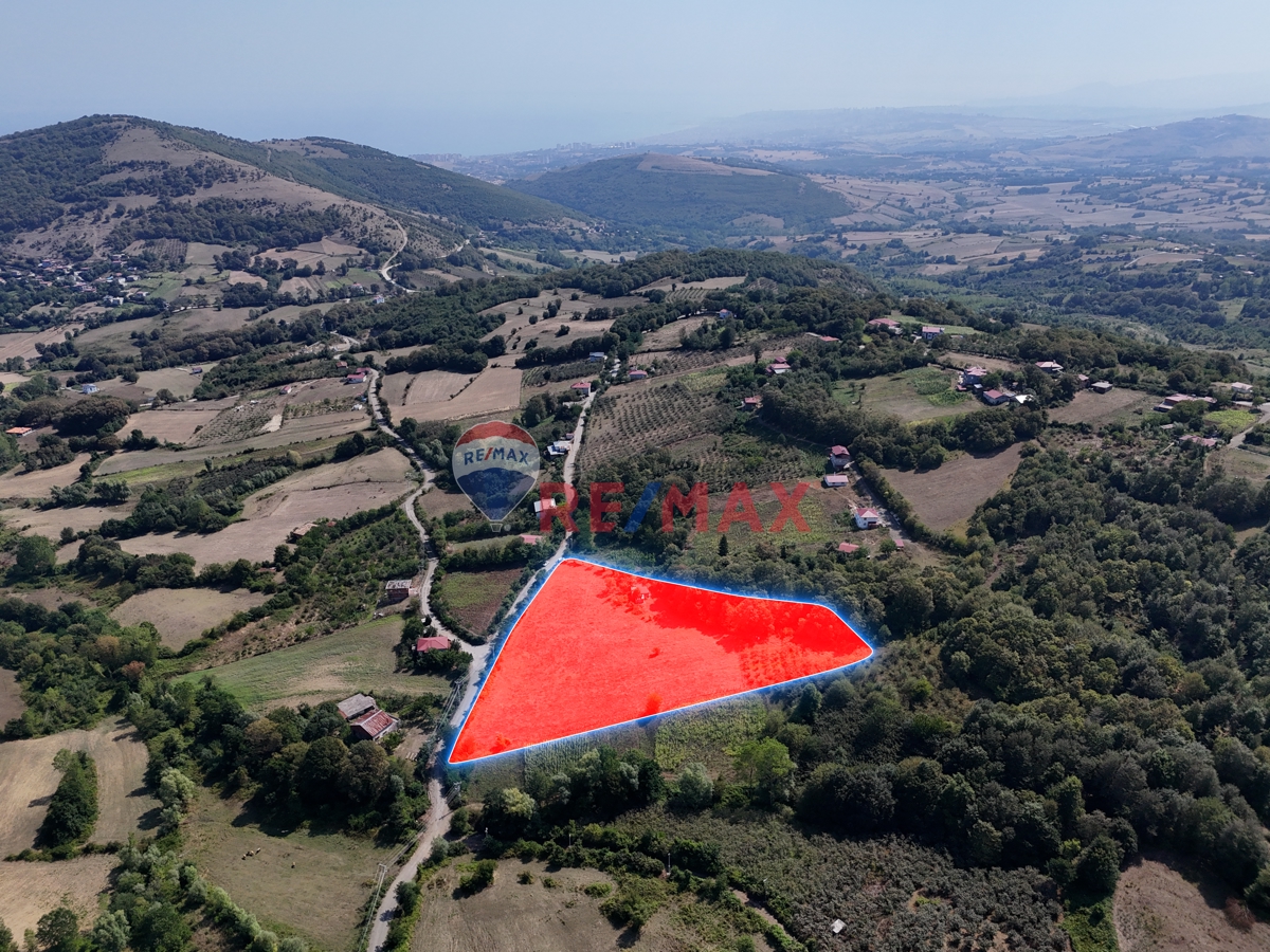 ATAKUM YUKARIAKSU’DA 25.000 M² GELECEĞİN YATIRIM TARLASI