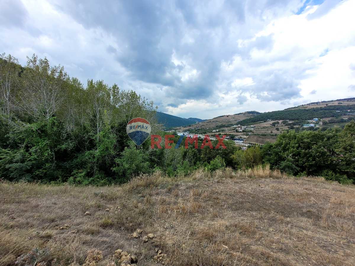 REMAX SEVCAN GÜRLEVİKTEN İLKADİM KAPAKLI MAHALLESİ'NDE SATILIK FIRSAT TARLA