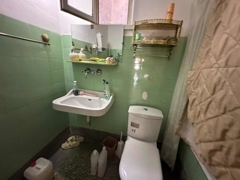 KÜÇÜKESAT CADDESİ ÜZERİNDE ÖN CEPHE ÖĞRENCİYE UYGUN KİRALIK DAİRE