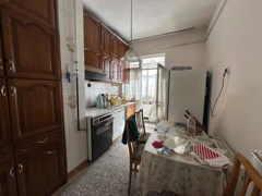 KÜÇÜKESAT CADDESİ ÜZERİNDE ÖN CEPHE ÖĞRENCİYE UYGUN KİRALIK DAİRE