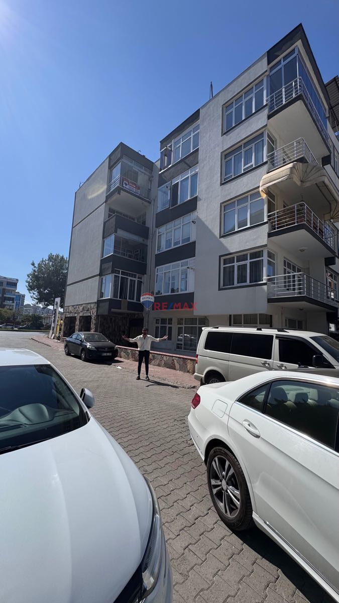 DENİZE SIFIR KİRALIK DAİRE