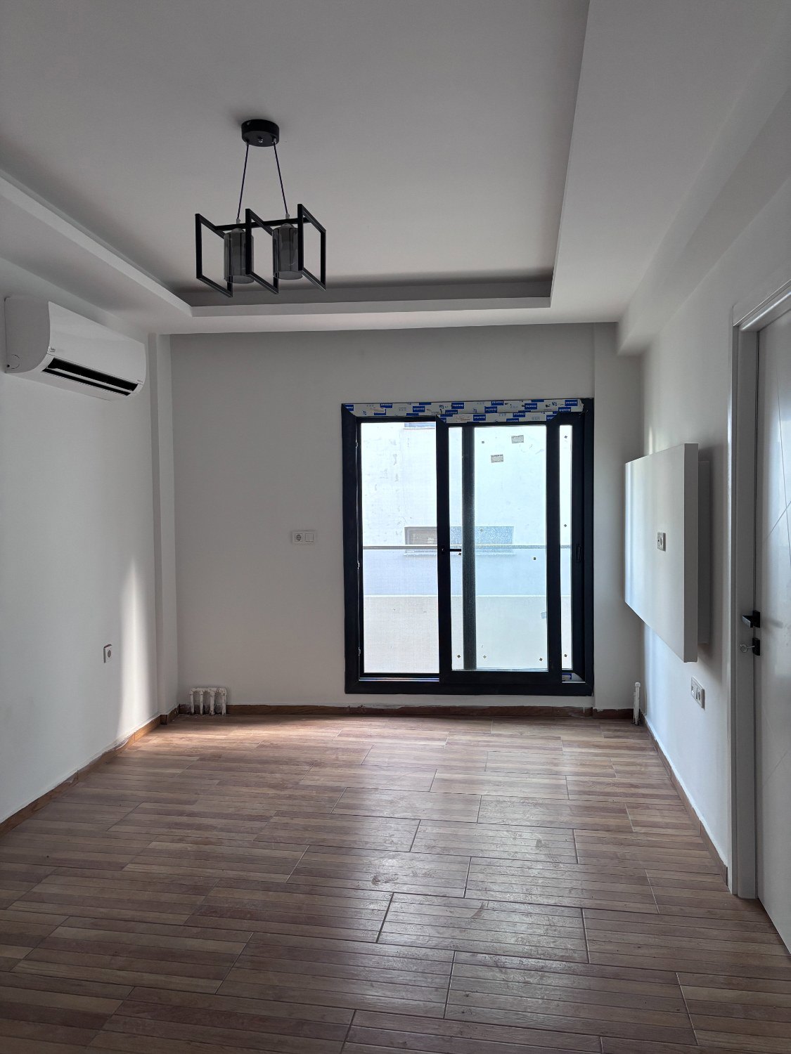 ÇEŞME MARİNAYA 500 M, 3 KATLI YENİ KOMPLE BİNA!