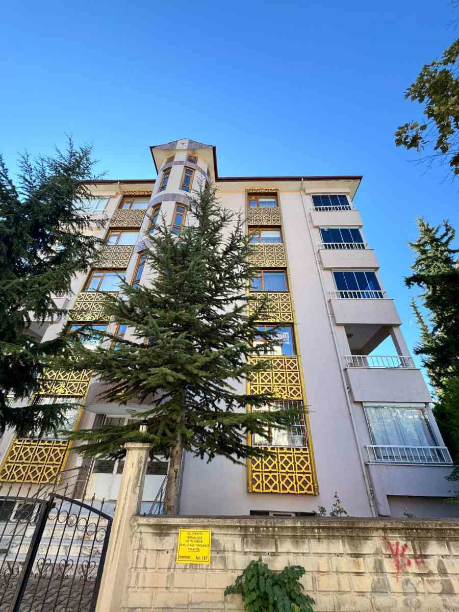 REMAX DOĞUDAN 4+1 AİLEYE UYGUN KİRALIK EV