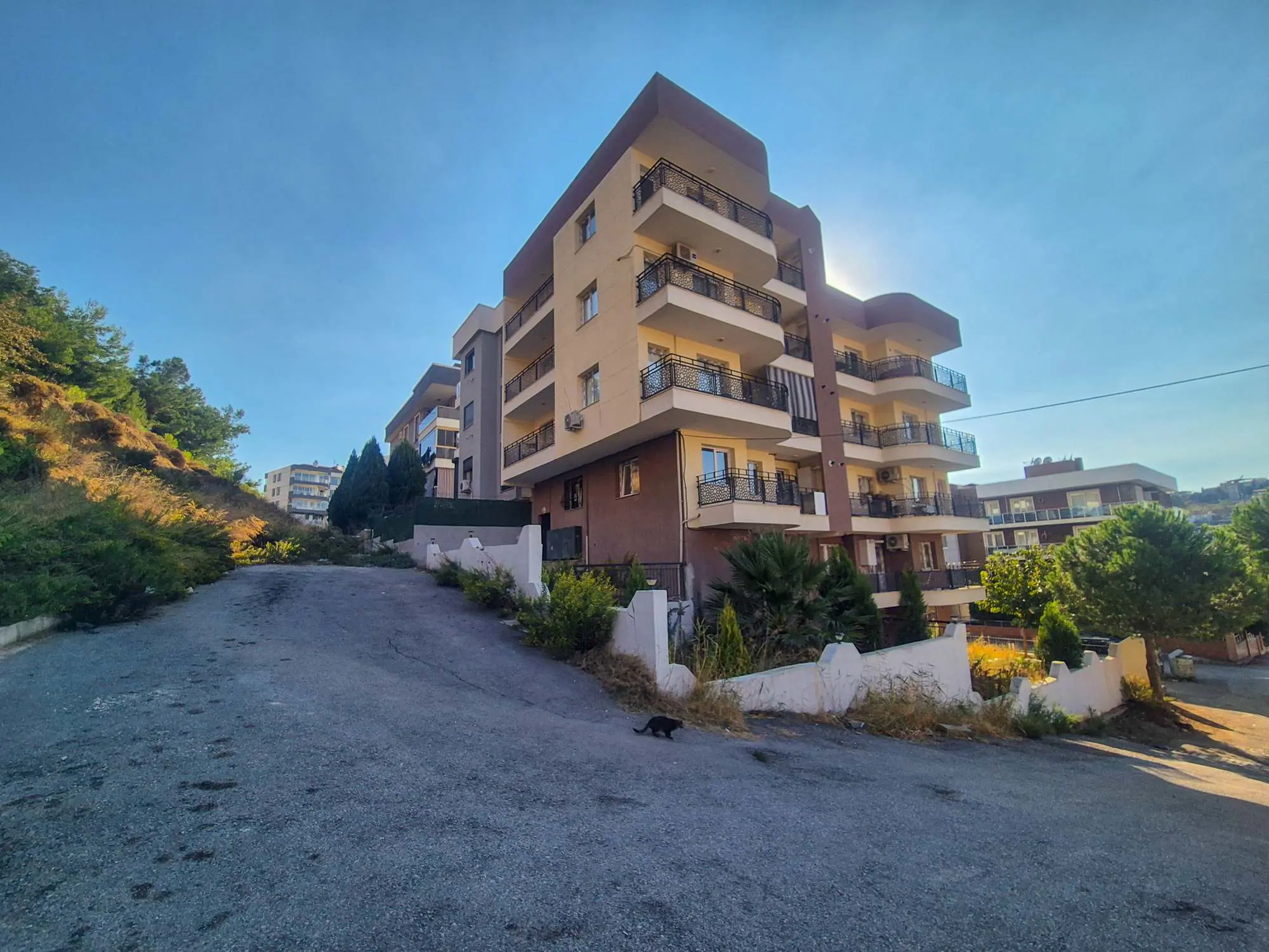 KARABAĞLAR ALIFUAT CEBESOY 3+1 DAIRE