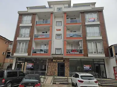 RE/MAX DREAM'DEN DERİNCE MERKEZDE 170 M2 SATILIK DEPOLU İŞYERİ