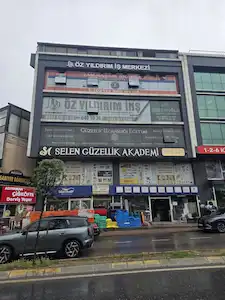 ÇEKMEKÖY ÇAVUŞBAŞI CADDESİ'NDE, CADDE CEPHELİ KİRALIK OFİS