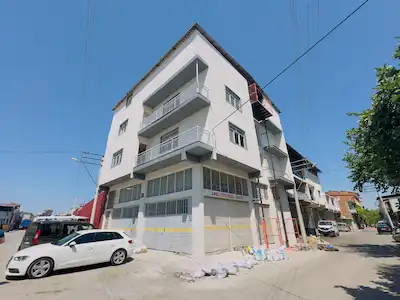 REMAX ARMA'DAN İZMIR KARABAĞLAR SANAYIDE KOMPLE KİRALIK İŞYERI