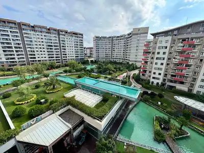 SİNPAŞ LİVA SATIŞ OFİSİ REMAX PROF SEZAİ T.SATILIK 3+1 GÖL MANZARALI BOŞ DAIRE
