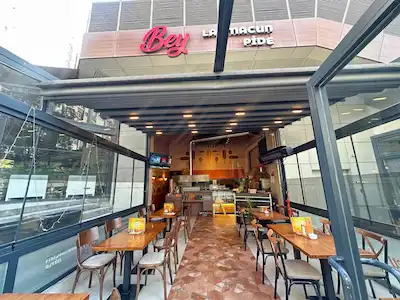 BEYLİKDÜZÜ BARIŞ MAH.’DE MAKYOL YAŞAMDA DEVREN KİRALIK RESTORAN