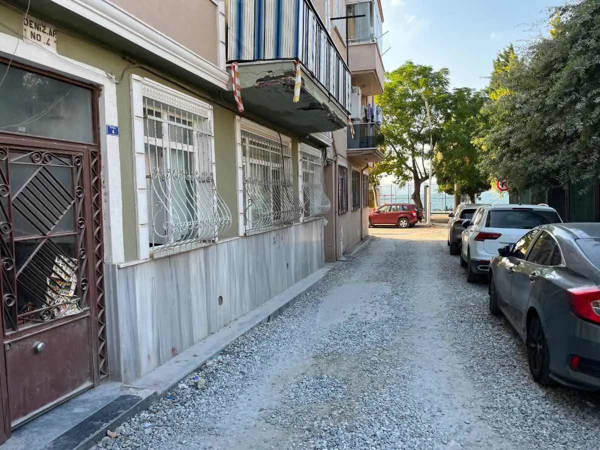 REMAX KANYON KARAMÜRSEL SAHİLDE EŞYALI KİRALIK DAİRE
