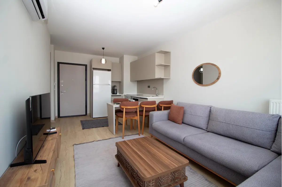 GÖKDEMİR CLASS KLİMALI LÜX EŞYALI KİRALIK 1+1/REMAX ENBATI