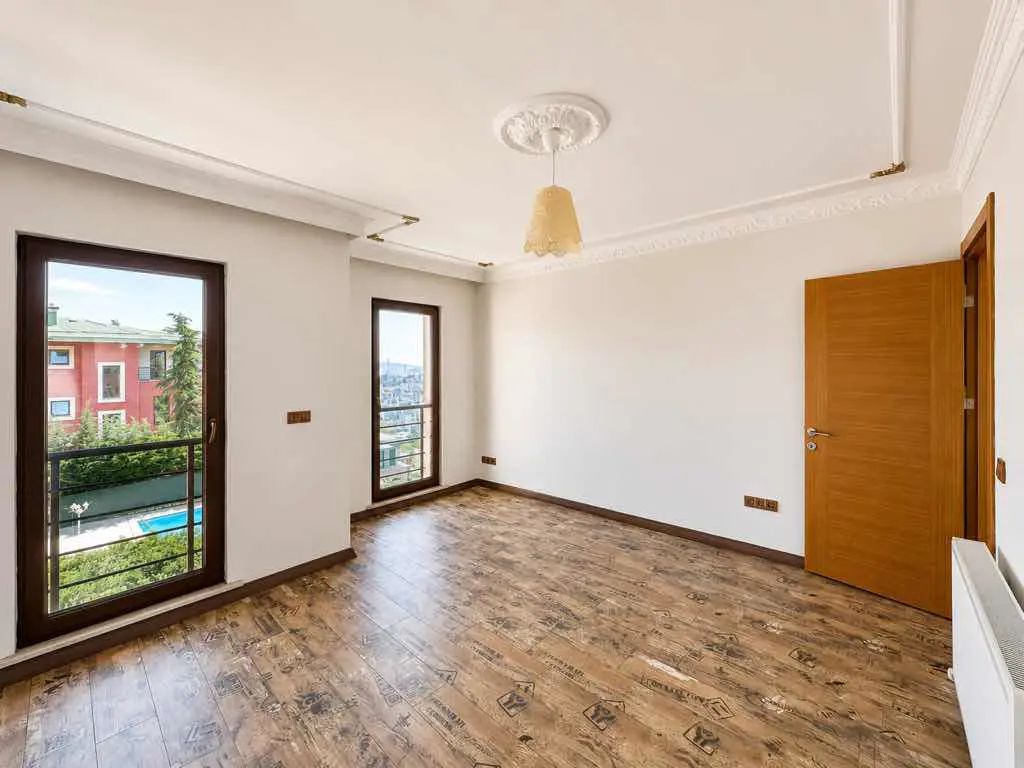 Property image 32