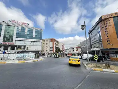 ESENYURT TABELA SATILIK TİCARİ BİNA |