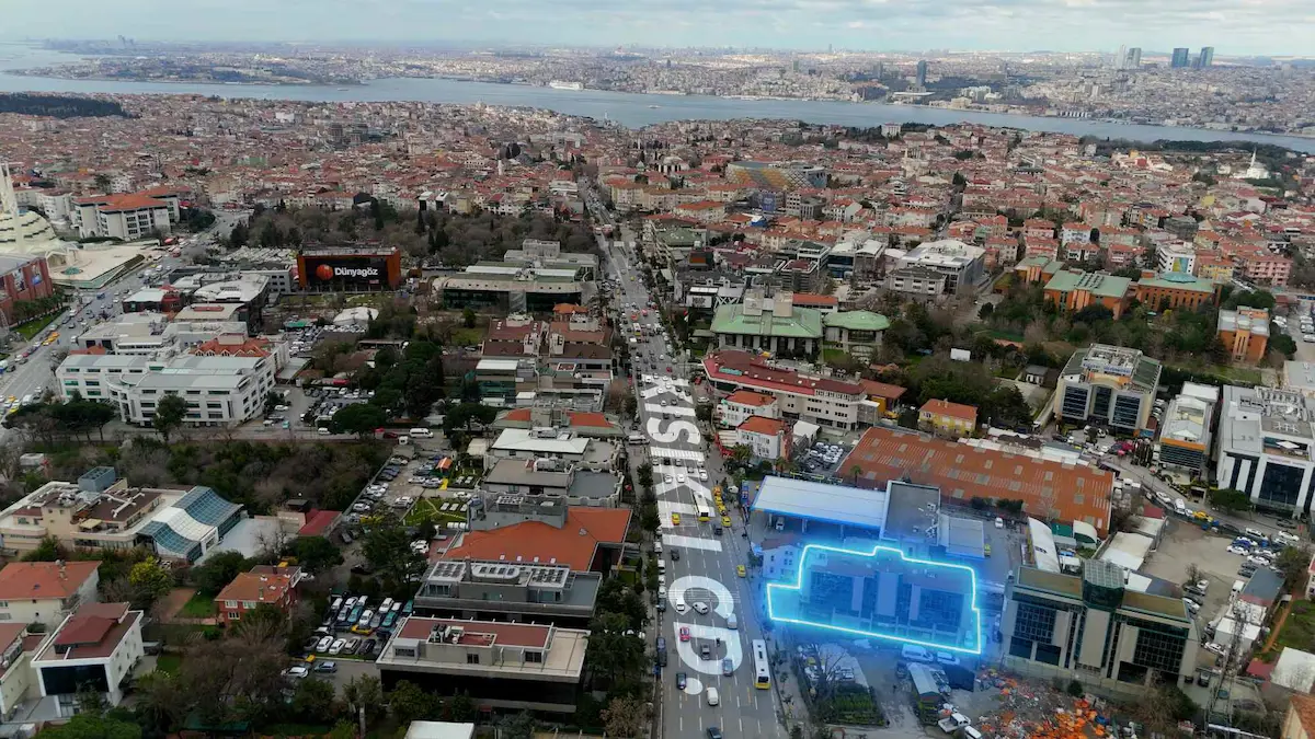 KISIKLI CADDESİ ÜZERİNDE EŞSİZ SATILIK TİCARİ MÜLK
