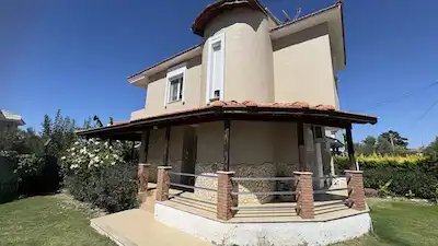 ÇEŞME YALI MAHALLESİNDE KIŞ SEZONU KİRALIK  3+1 İKİZ VİLLA
