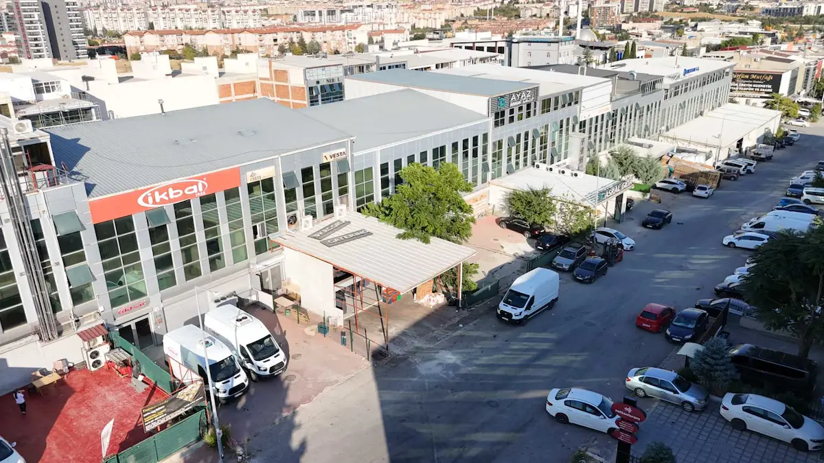 GERSAN SANAYI SİTESİ’NDE  1050 M² FAAL YEMEK FABRIKASI