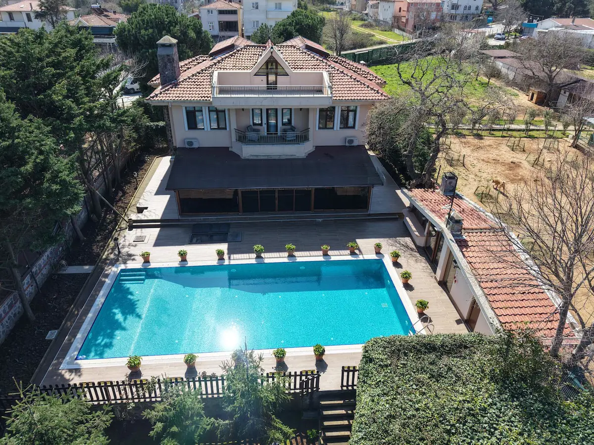 ŞİLE’DE 550 M² BRÜT, 8+1, EŞYALI, 3 KATLI  1711 M2 ARSALI MALİKANE
