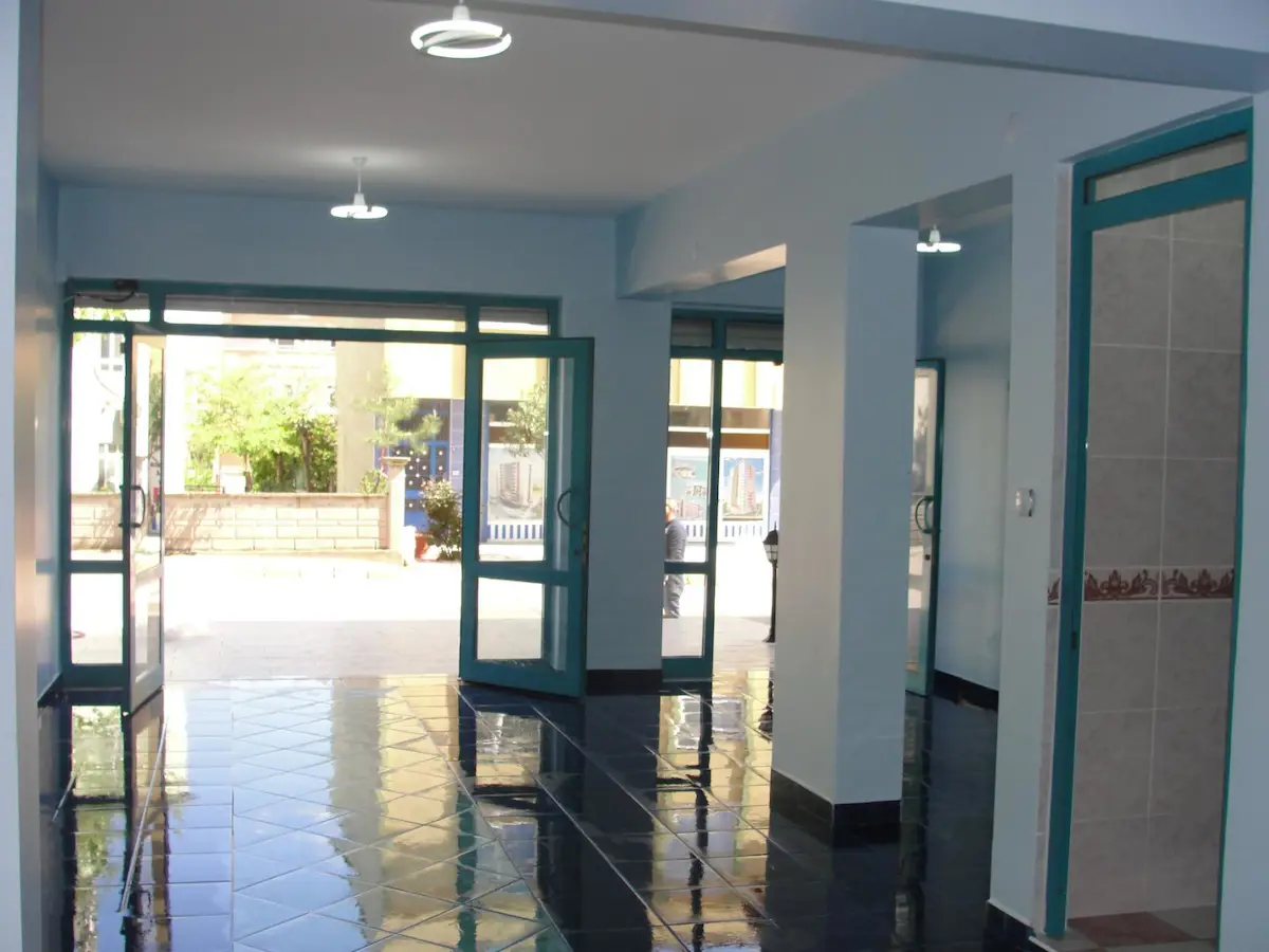 İBNİ SİNA MAHALLESİNDE ANA CADDE ÜZERİNDE 80 M2 SATILIK İŞYERİ